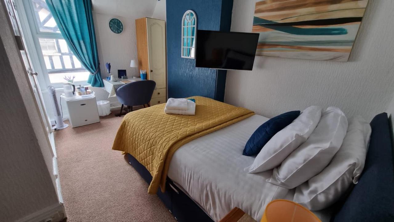 لاندودنو The Tilstone Guest House المظهر الخارجي الصورة