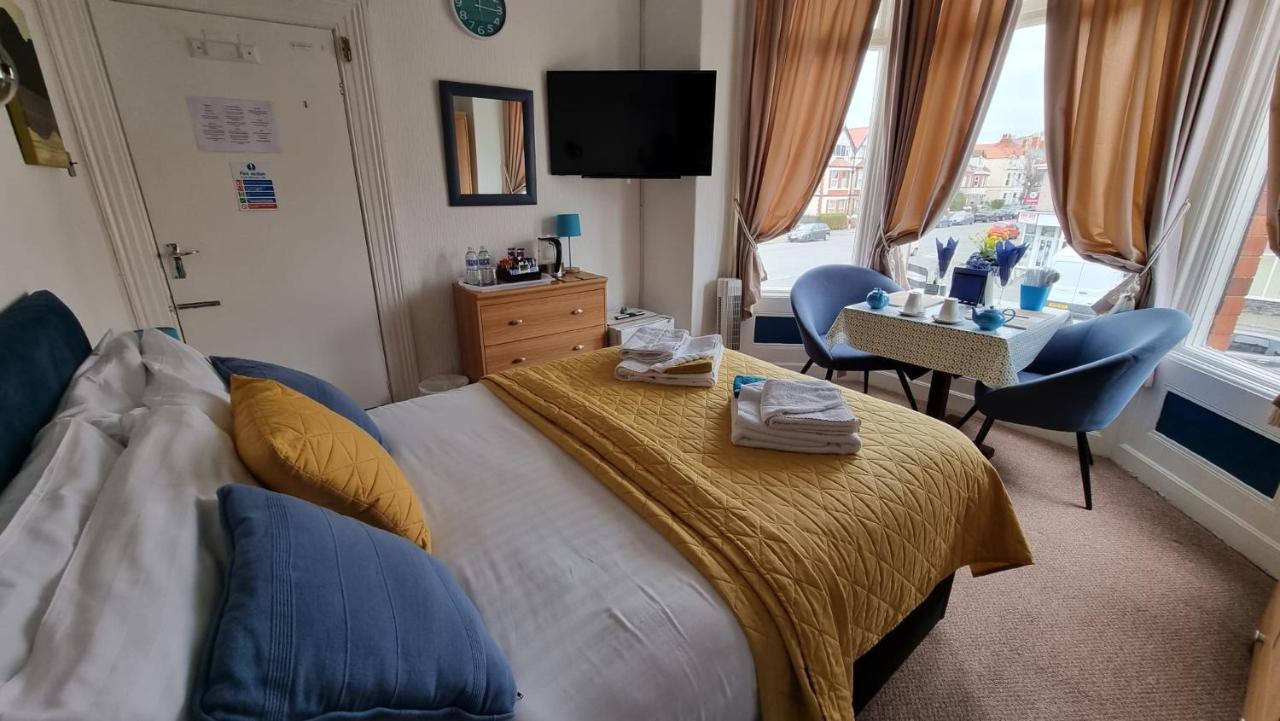 لاندودنو The Tilstone Guest House المظهر الخارجي الصورة